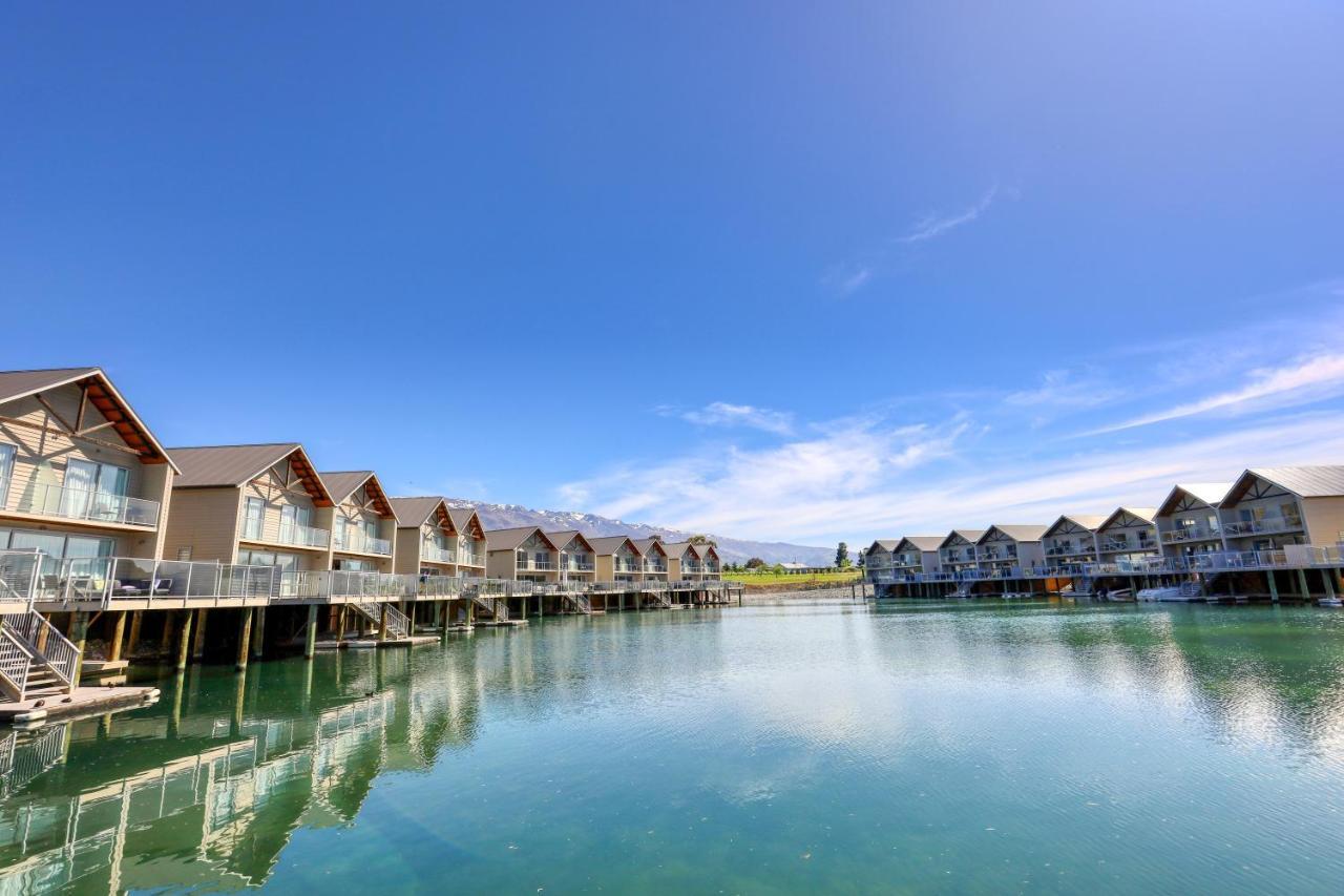 Marsden Lake Resort Central Otago Cromwell Extérieur photo The resort at the Blue Lagoon