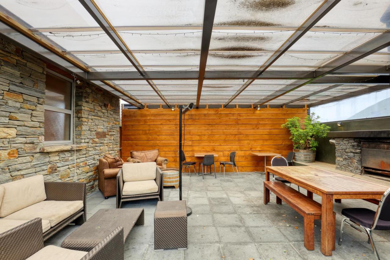 Marsden Lake Resort Central Otago Cromwell Extérieur photo The interior of the Pergola