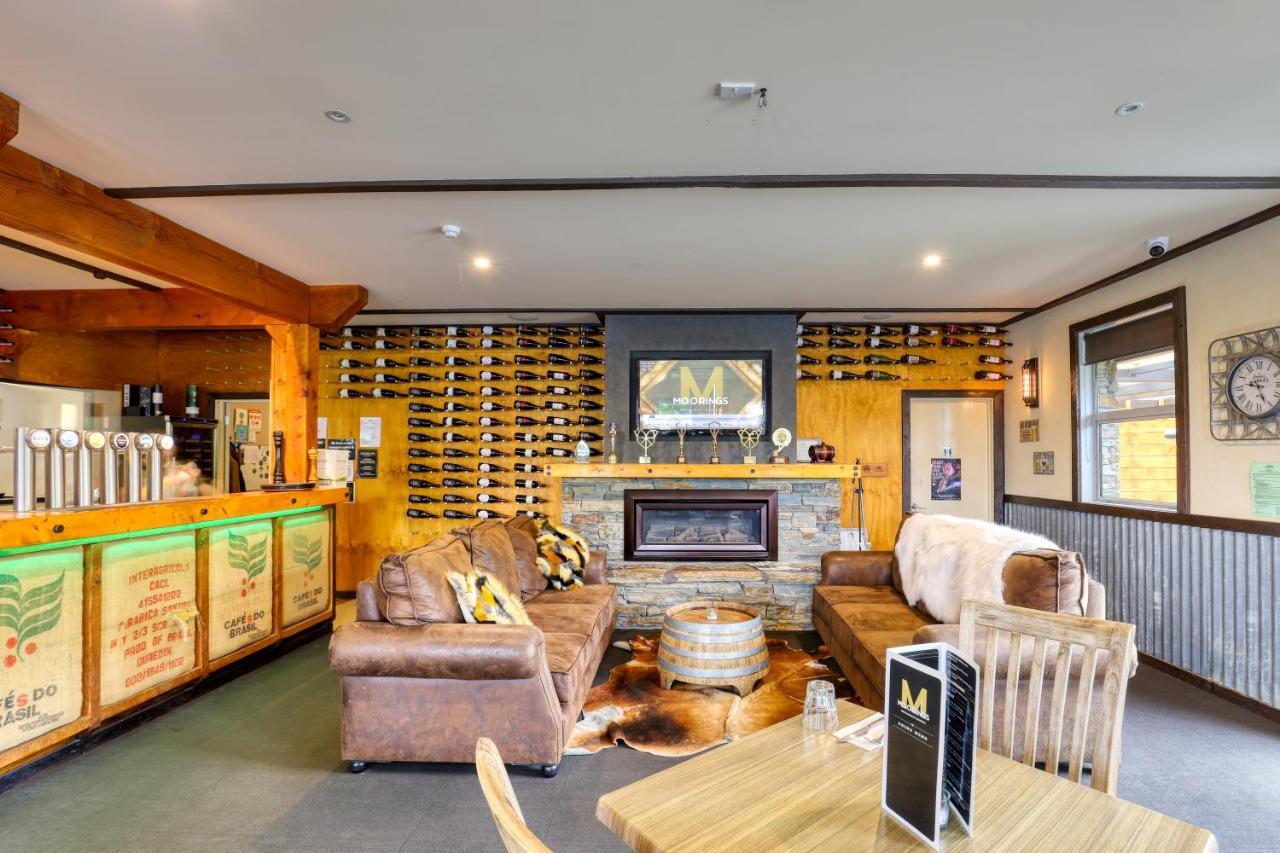 Marsden Lake Resort Central Otago Cromwell Extérieur photo The interior of the restaurant